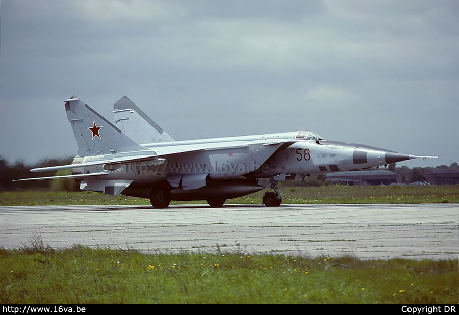 MiG-25RBF