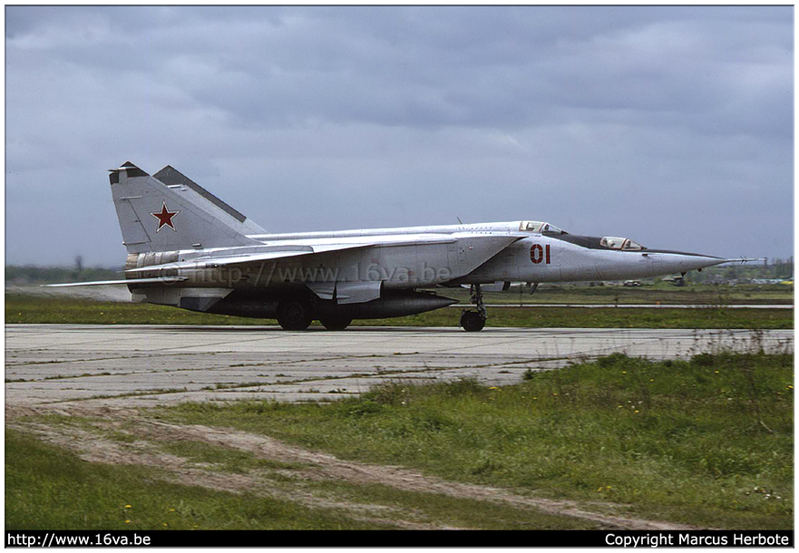 .MiG-25RU '01'