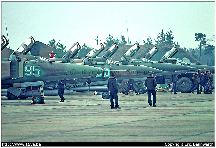 .MiG-23UB