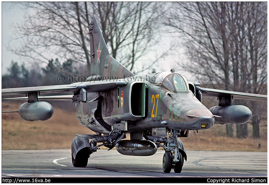.MiG-27D '27'