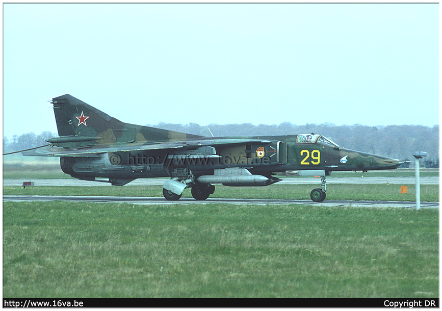 .MiG-27D '29'