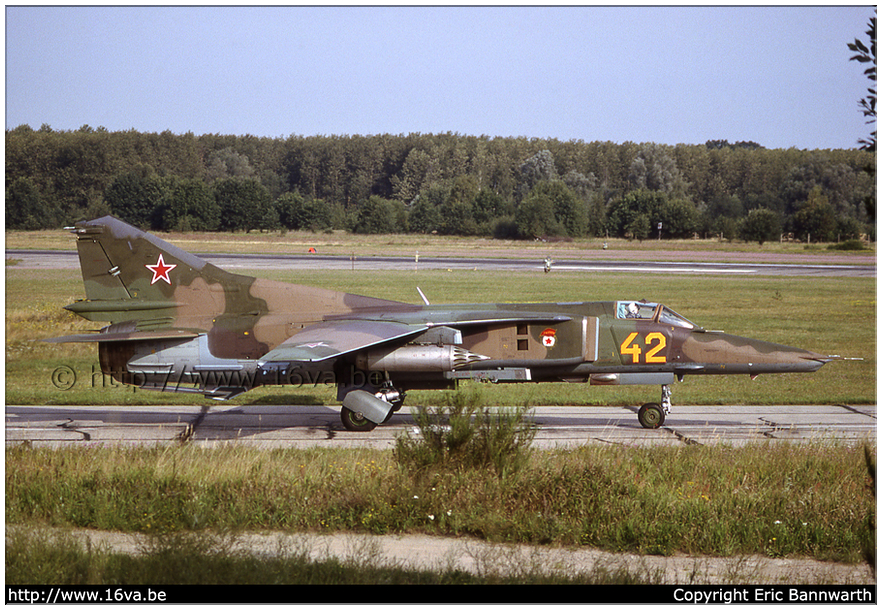 .MiG-27D '42'