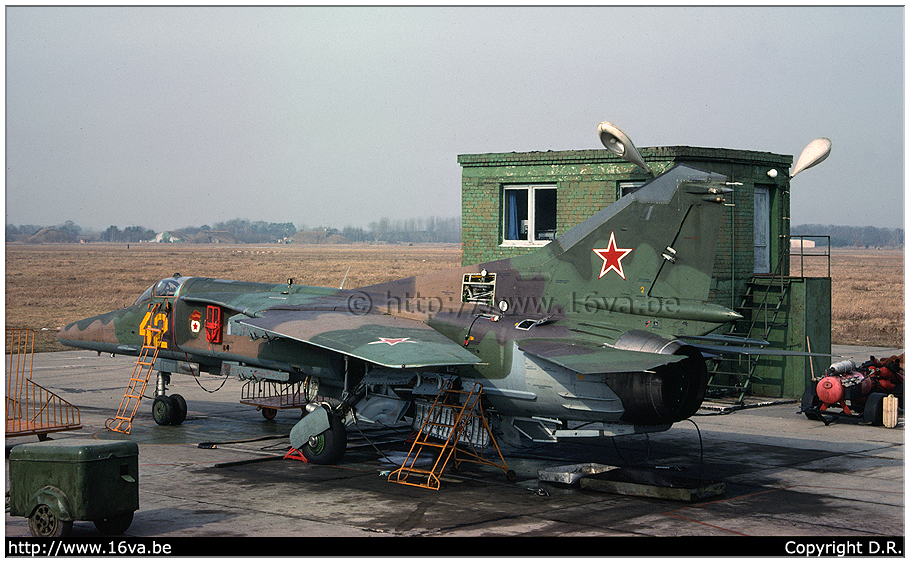 .MiG-27D '42'