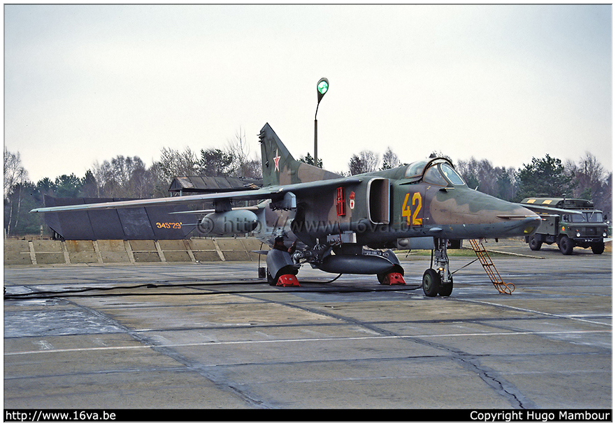 .MiG-27D '42'