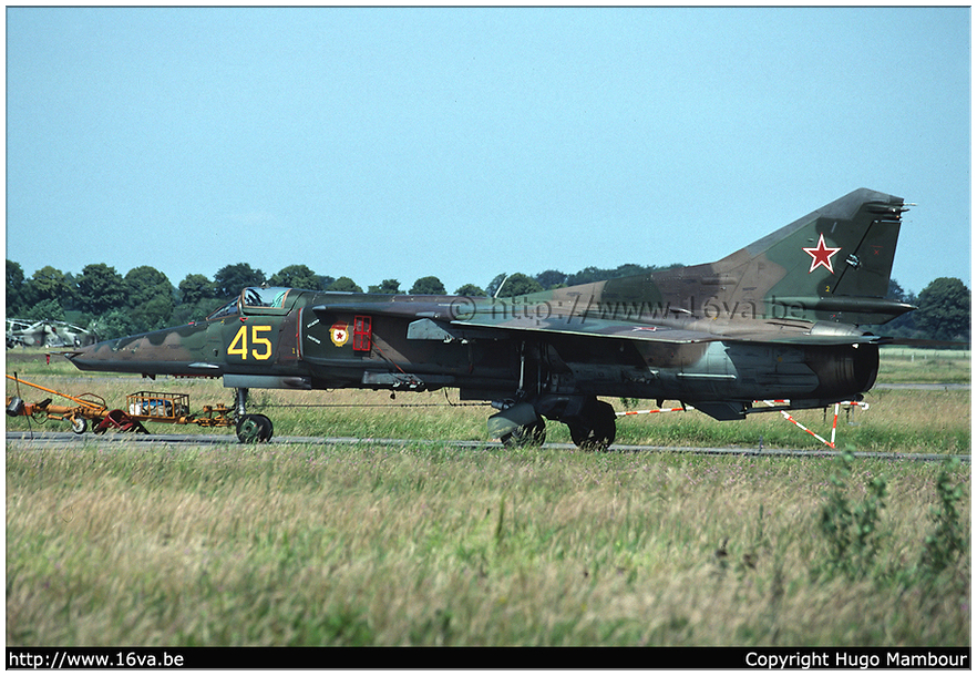 .MiG-27D '45'