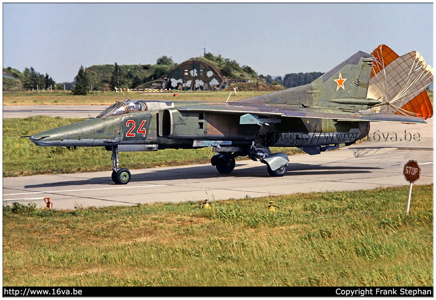 .MiG-27D '24'