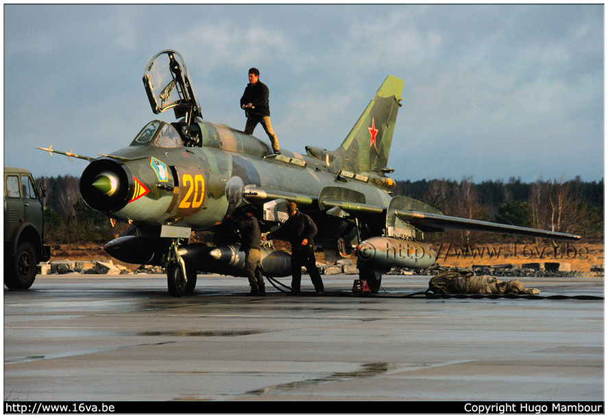 .Su-17M4 '20'