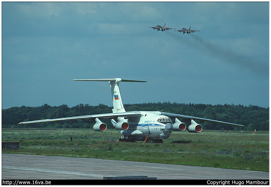 .Il-76M - Su-25