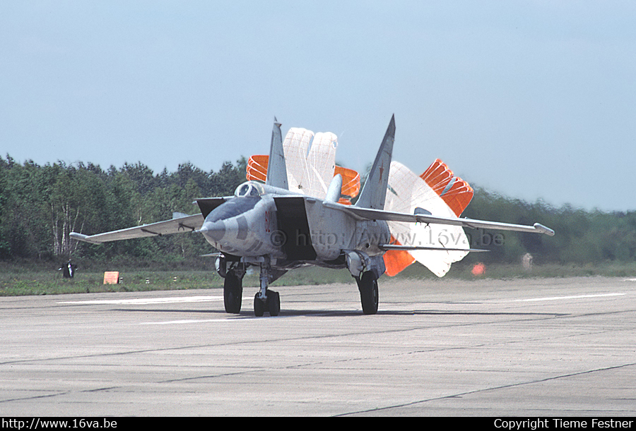 MiG-25RBF