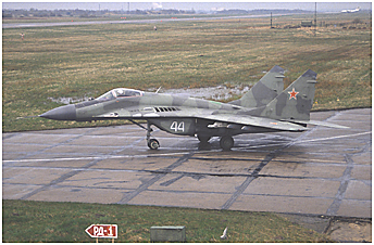 MiG-29 camouflé