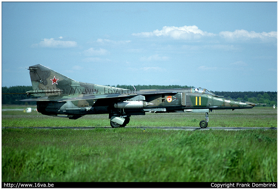 .MiG-27D '11'