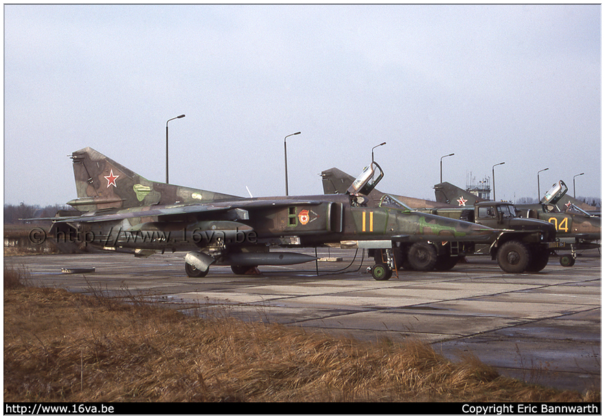 .MiG-27D '11'