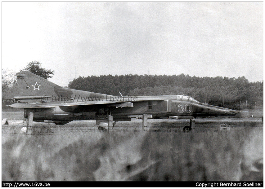 .MiG-27D '30'