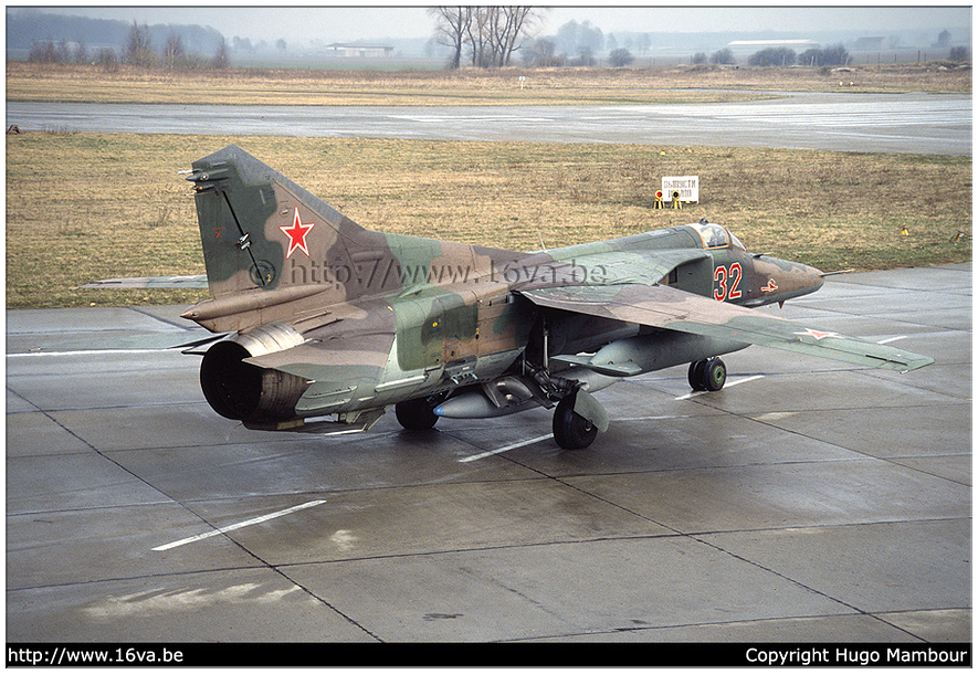 .MiG-27D '32'