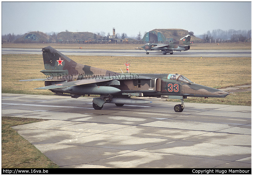 .MiG-27D '33'